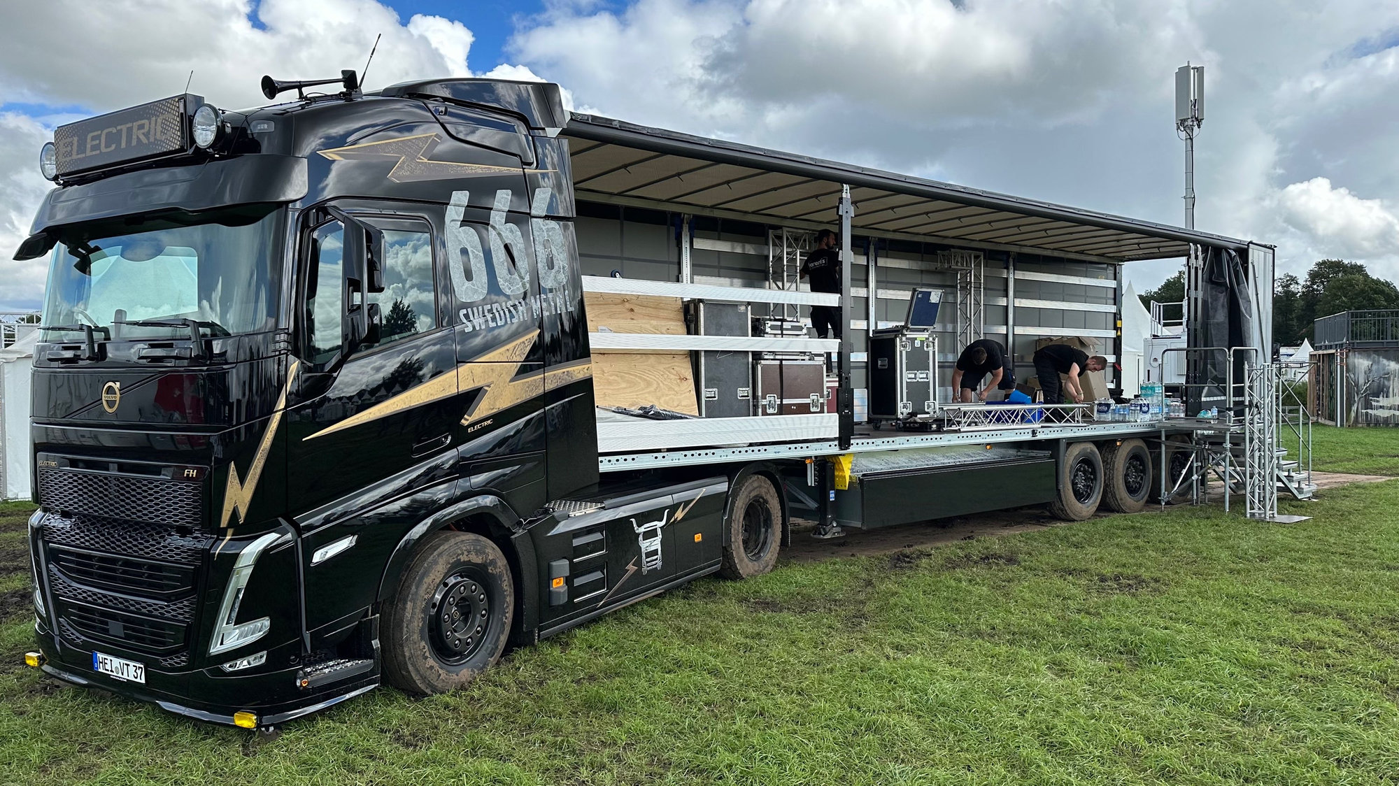 Wacken 2023: Heavy-Metal-Truck Volvo FH electric