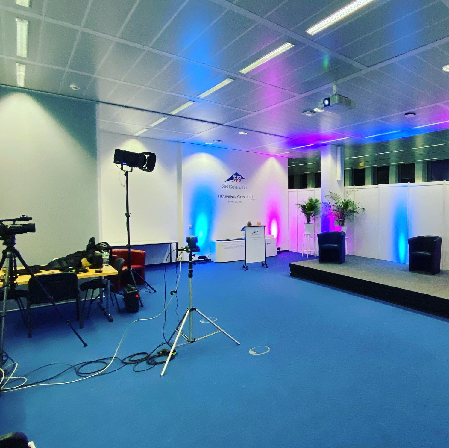 Digitaler globaler internationaler Kick-Off 2021 aus Hamburg